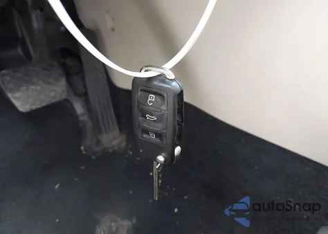 2017 Volkswagen Passat 1.8T S из США, поврежденный, VIN 1VWAT7A31HC050166